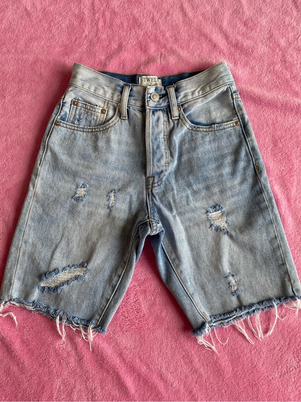 Twelve by Twelve Distressed Denim Jorts Raw Hem High Rise Shorts 24
